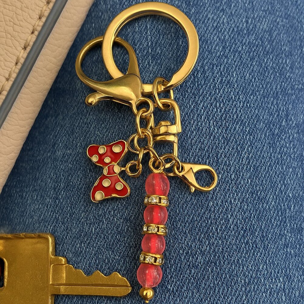 Red bow Beaded Keychain – Cute Bag Charm